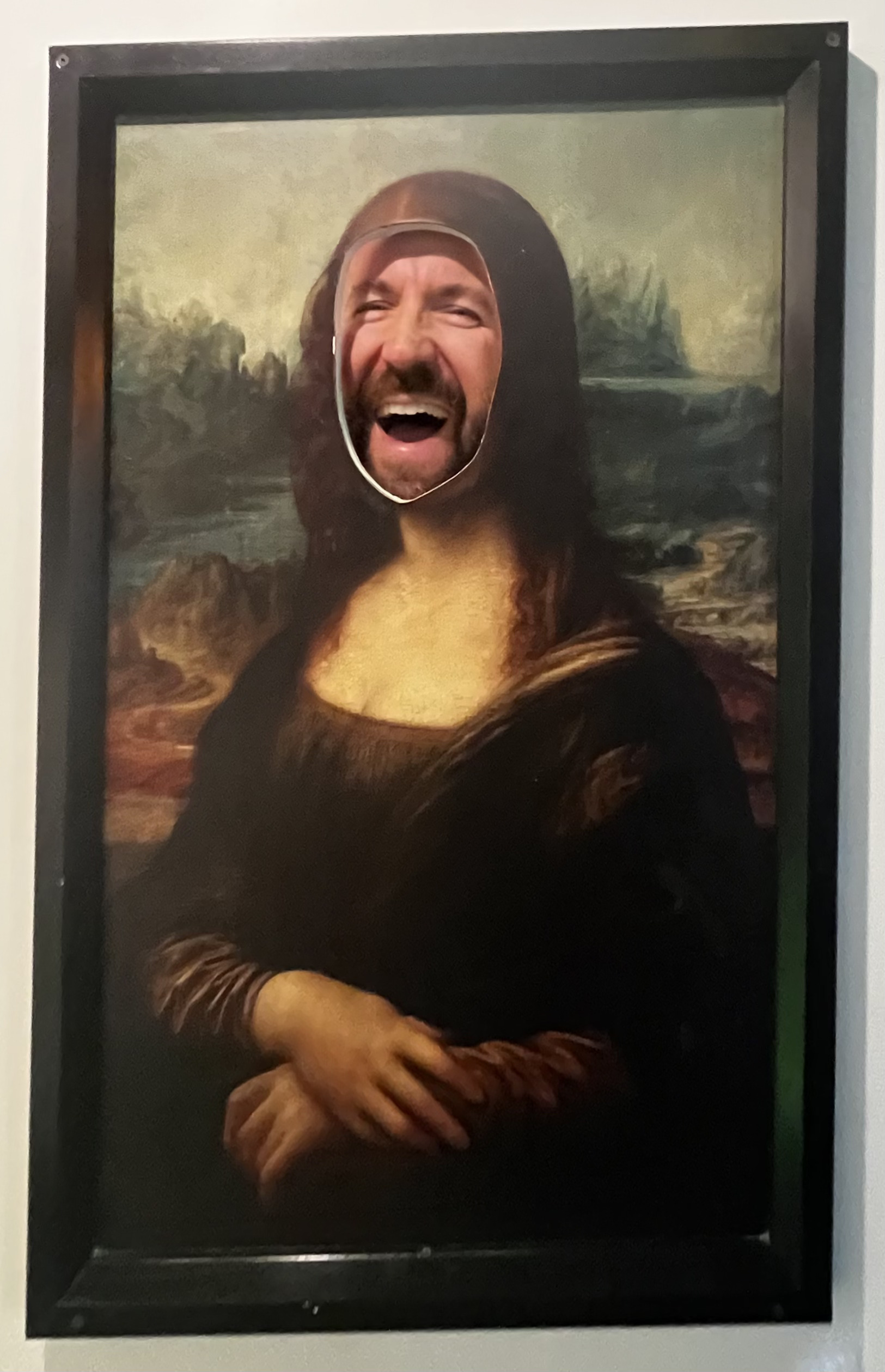 Mona Lisa, now with 100% more GenX dude.
